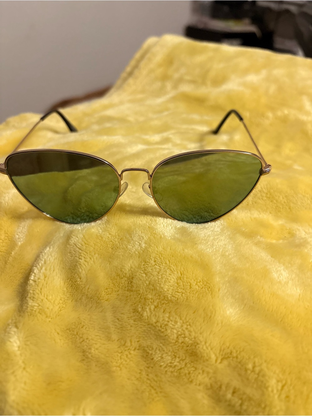 Gold Frame Green Lens Cat-Eye Sunglasses - Women Accessories